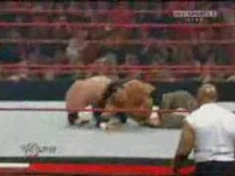 Rey Mysterio & Matt Hardy vs Kane & Mark Henry 6.10.08 P2