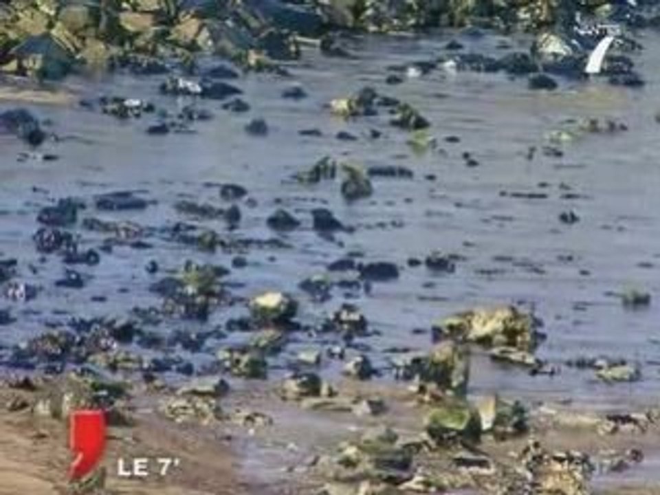 Pollution dans la Loire: la Région attaque Total