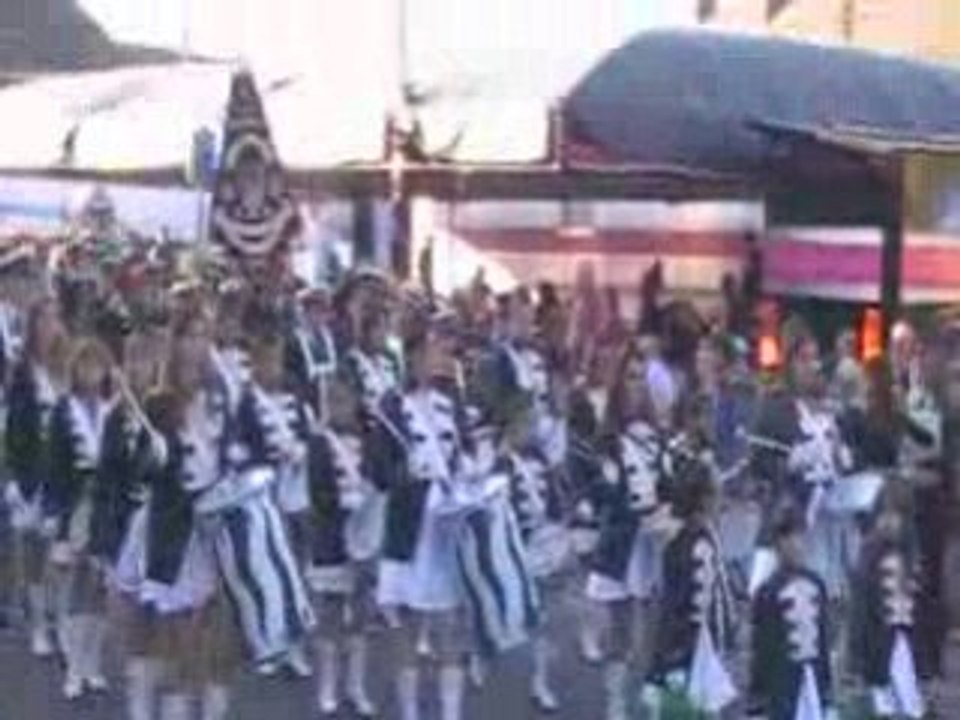 la fanfare de moulbaix et ses majorettes (belgique)