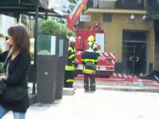 INCENDIE parfumerie de la place de la Loge ( PERPIGNAN 2008)