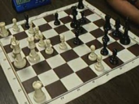 ECHECS : ZITOUN 1 VS 0 BEN (CLASSE A 2008)