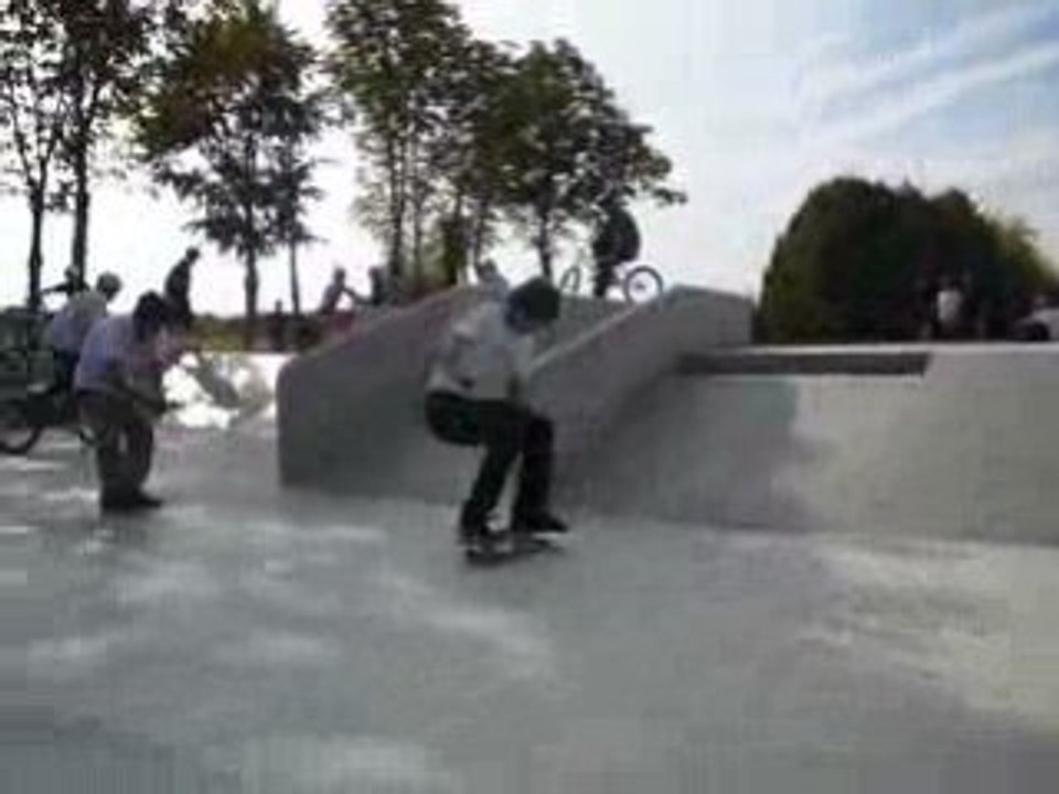 Fs flip square face