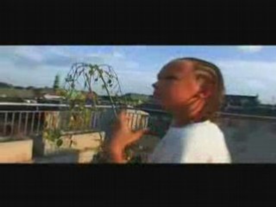 Robert M & Nicco - Can't Slow Down