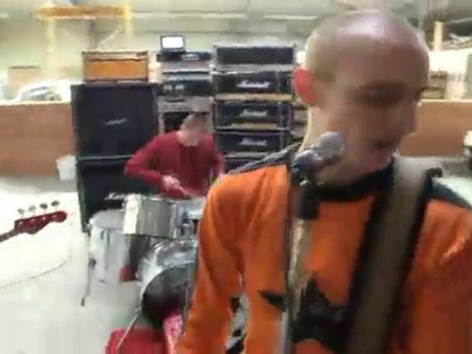 LA CHANSON DU DIMANCHE (PETIT CHEMINOT VERSION PUNK) Vidéo Dailymotion