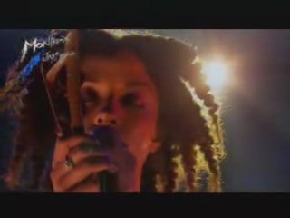 Martina Topley-Bird - 03 Need One Live Montreux 2004_