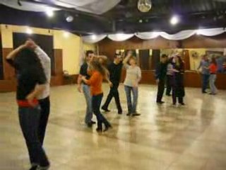 Baile Americano, clase dia viernes ultima hora.