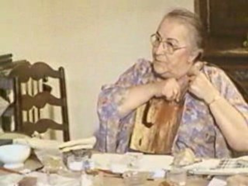 Geneviève Guichard parle de la préhistoire (2) (1982)