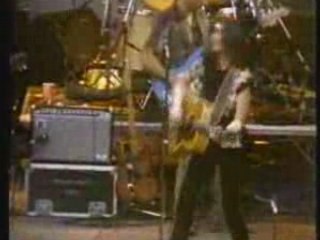 Emmylou Harris - I'm Movin' On