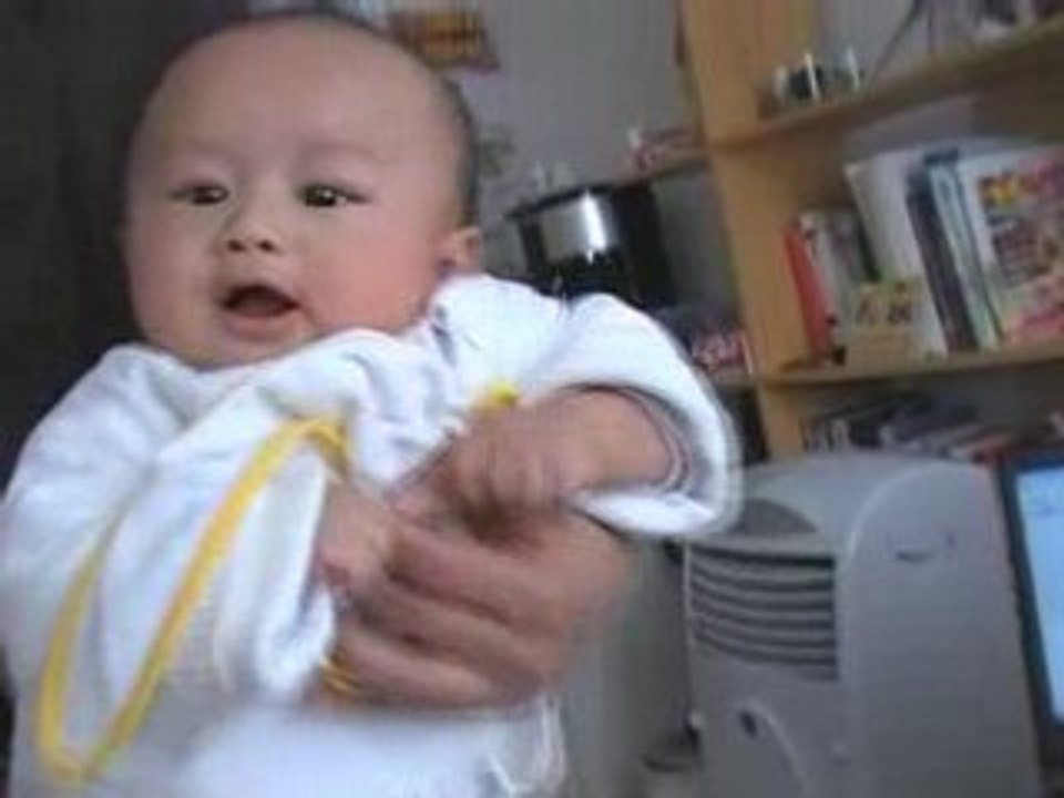 Enzo lam tàu vu tru