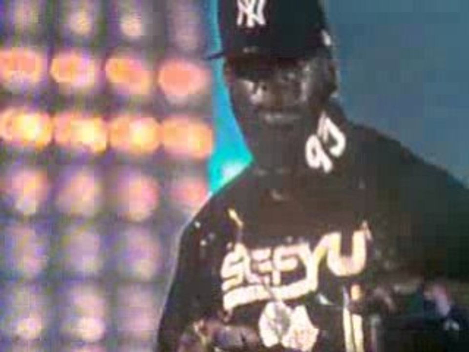 Sefyu Urban peace Molotov 4 en live stade france