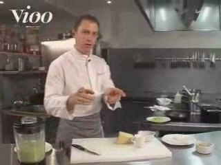 Filet de sole meunière, asperges blanche et rhubarbe