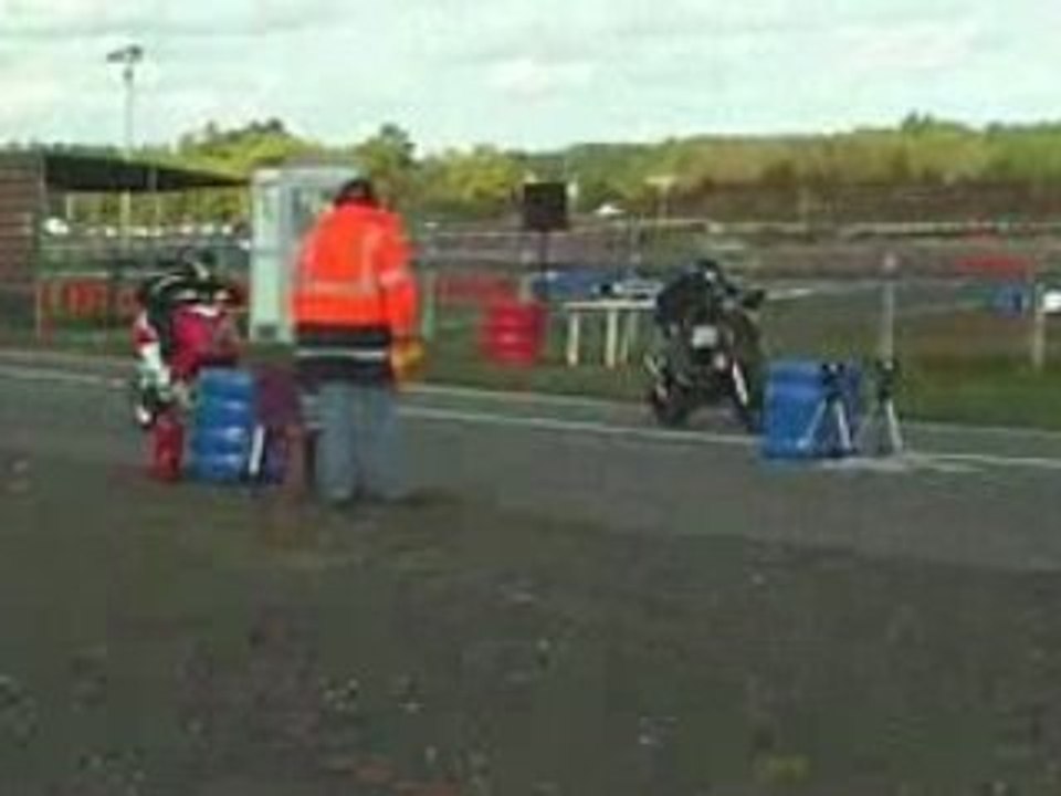 Carbone VS juju trail 2