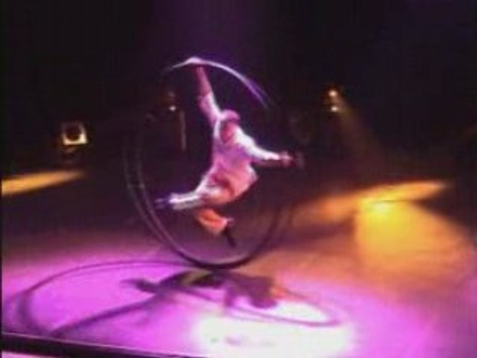 Roue Cyr Act teaser by Hugo Noel( Roue Cyr Wheel, Cyr Ring )