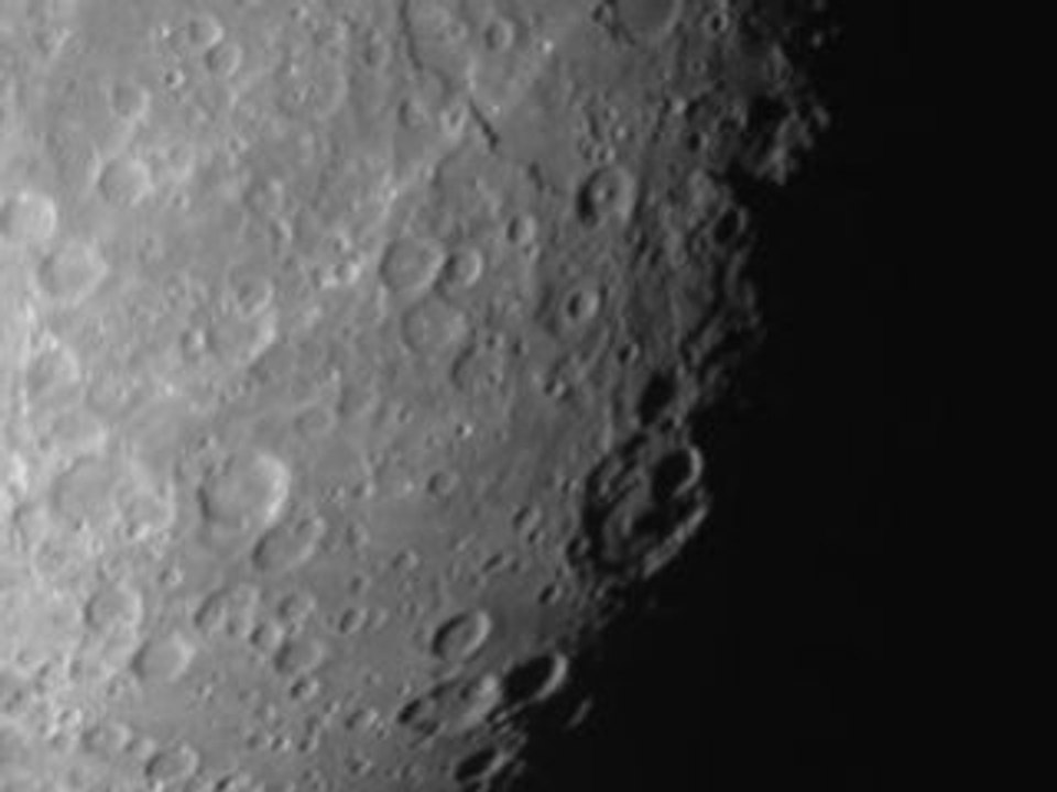 Vue de la lune à la webcam