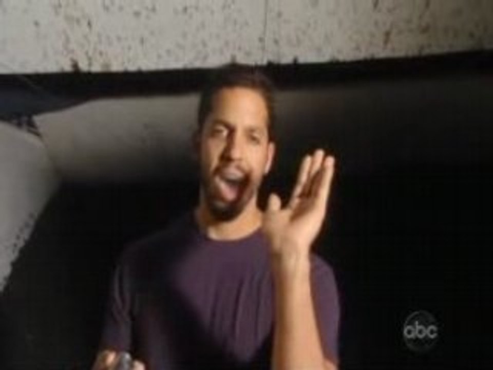 David Blaine Attrape Une Balle Avec Sa Bouche