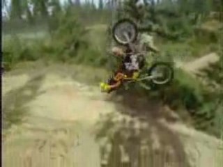 Double backflip en moto