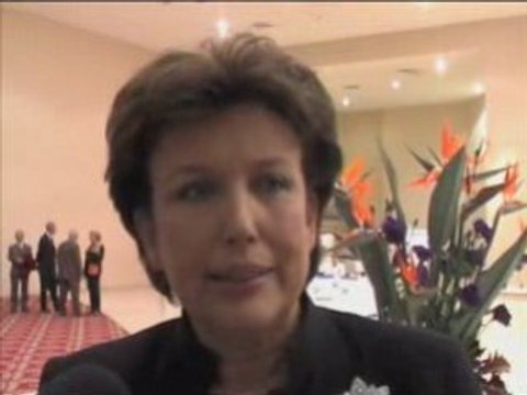 Interview Roselyne Bachelot sur le plan Hôpital 2012