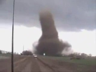 NAISSANCE D UNE TORNADE