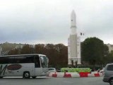 Paris : fusée Champs Elysées