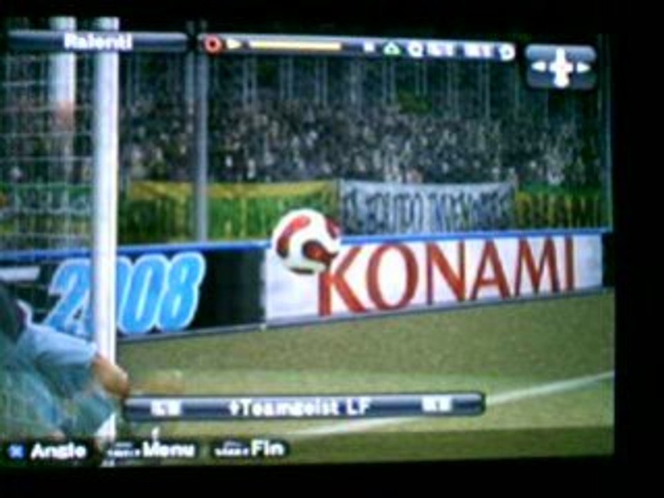 COUP DU FOULARD D'ADRIANO