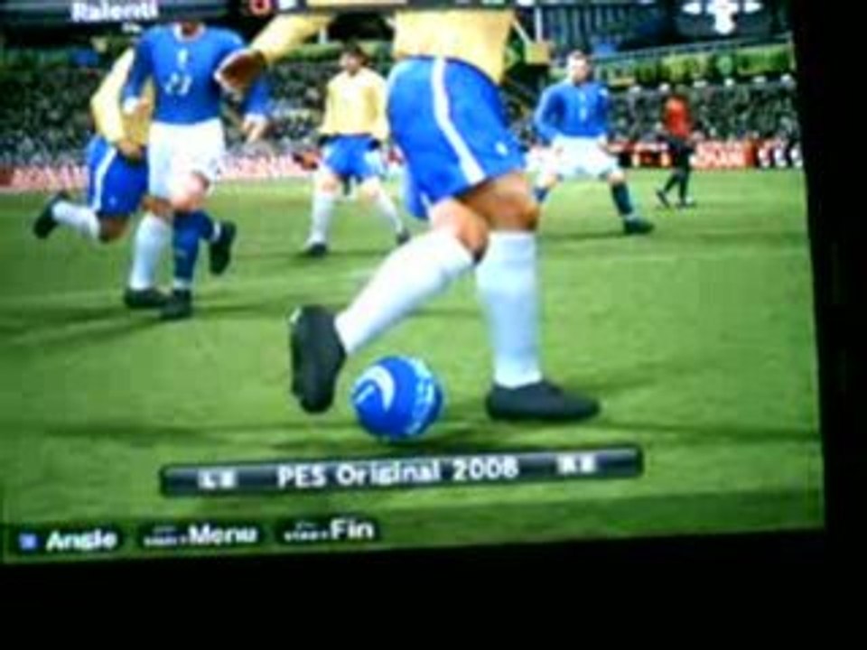 COUP DU FOULARD 2 PAR ADRIANO