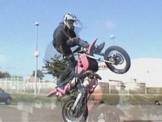 Stunt : Jlou Septembre 2008