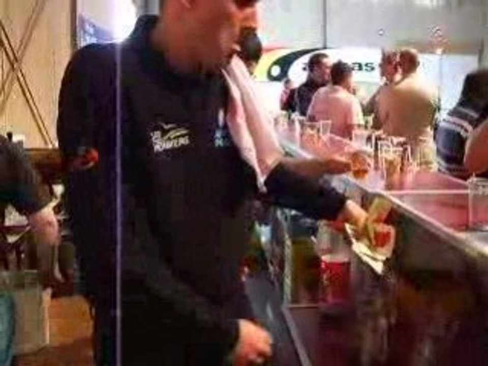 JEAN JACQUES  AU BAR