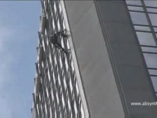 ALAIN ROBERT THE FRENCH SPIDERMAN - Mercuriales