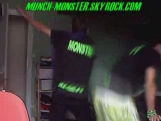 Munch and monster / NUMA NUMA =Pp