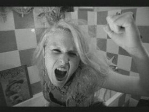 Clip maman XY de mademoiselle K par Cécilia Rowe