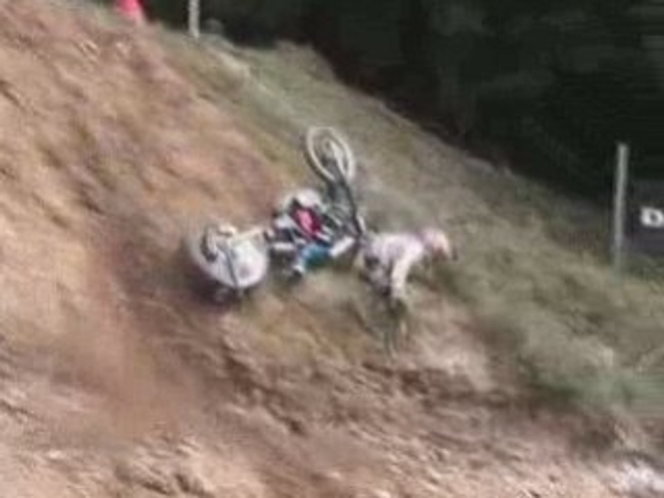 MONTEE IMPOSSIBLE 08 LAMURE SUR AZERGUES sonoclairmatin.com