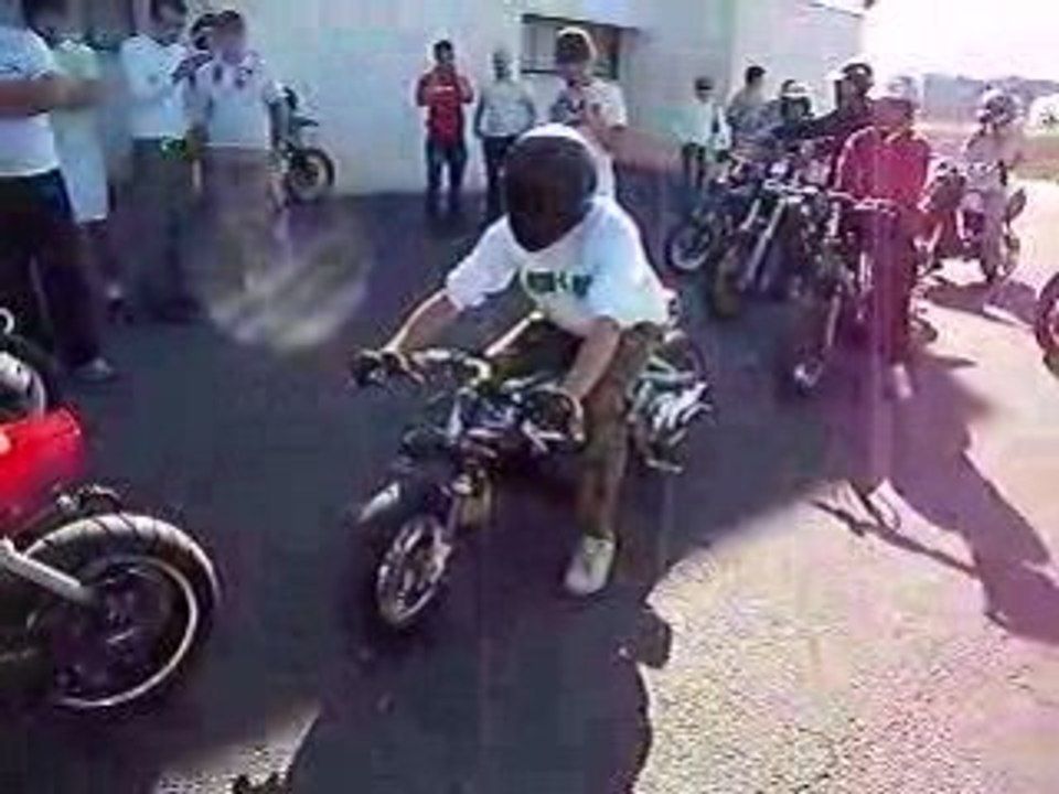 Mxs : bicylindre 172cc