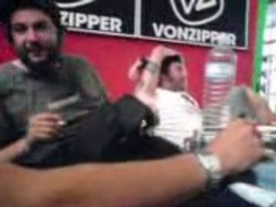 doonut disturb et fat mike (NOFX)