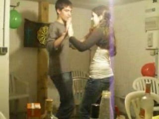 Clem et bibouille dansent la salsa