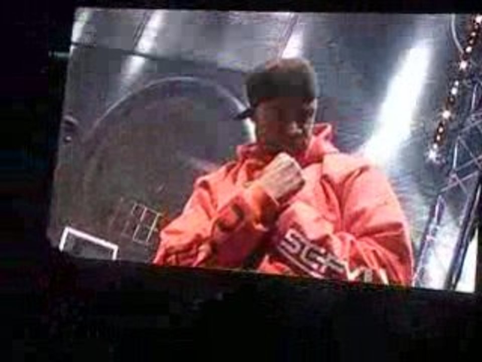 - SEFYU MOLOTOV URBAN PEACE 2,