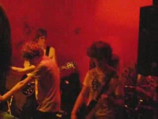 Bates Motel - Metal Café / Woman in red