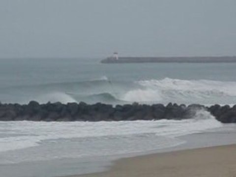ANGLET VAGUE DES CORSAIRES MADRAGUE 12 OCTOBRE 2008