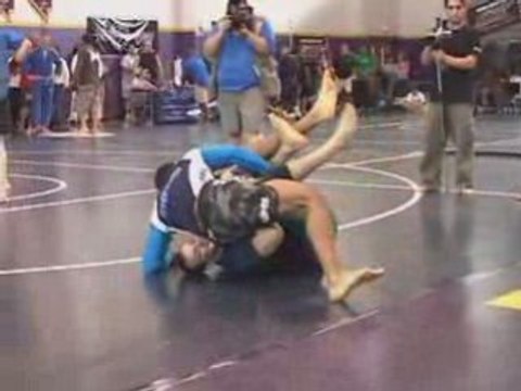 Vinny Magalhaes (TUF 8) vs Xande Ribeiro