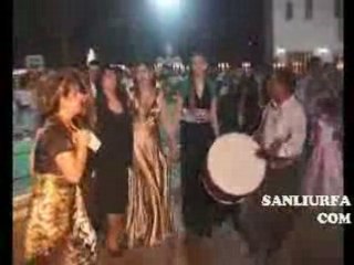 Dugun vali yavaşcan düğüne katıldı www.sanliurfa.com