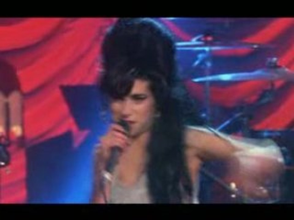 Poor littel rich girl Amy Winehouse