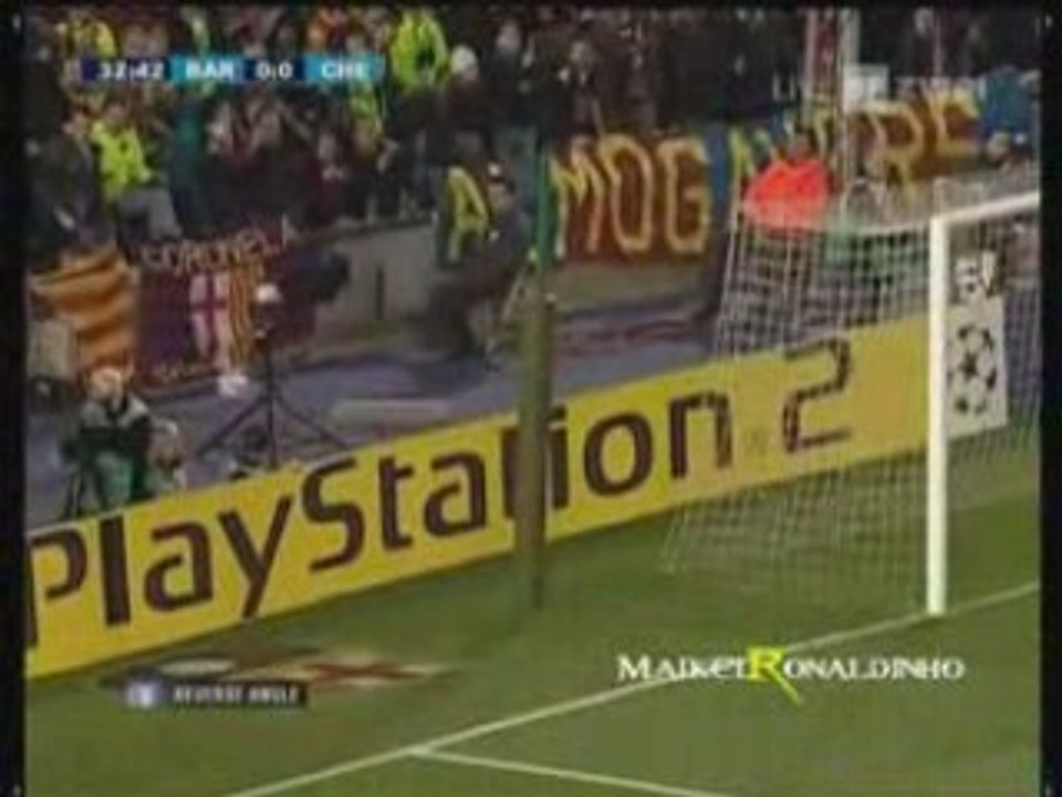 Ronaldinho vs Chelsea FC [Match-compilation]