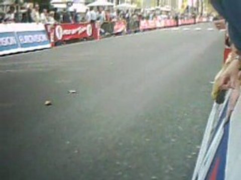 Arrivée de Paris-Tours 2008 Elite toute proche !