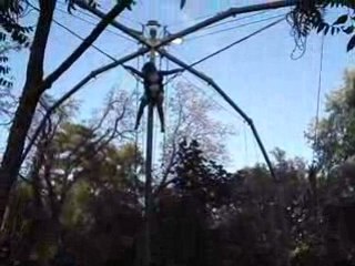 Youhouh sur le trempoline à la fête St Michel 24 sept 08