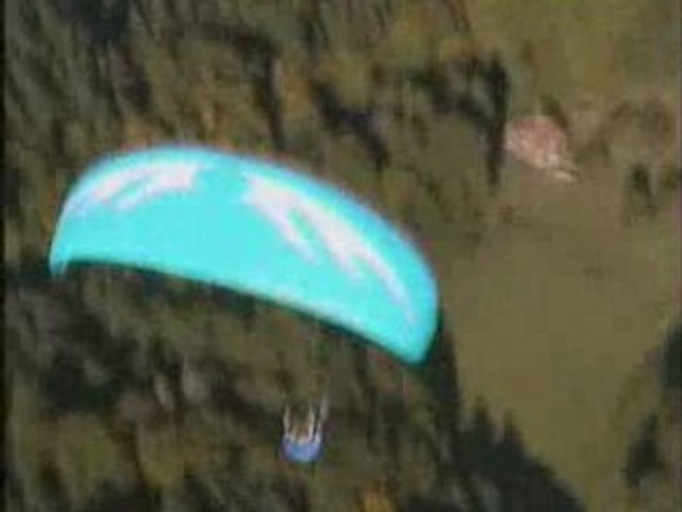 PARAPENTE A SAMOENS 1600