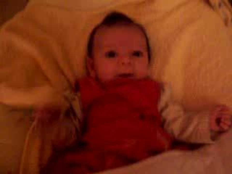 premier gazouilli de mon bb