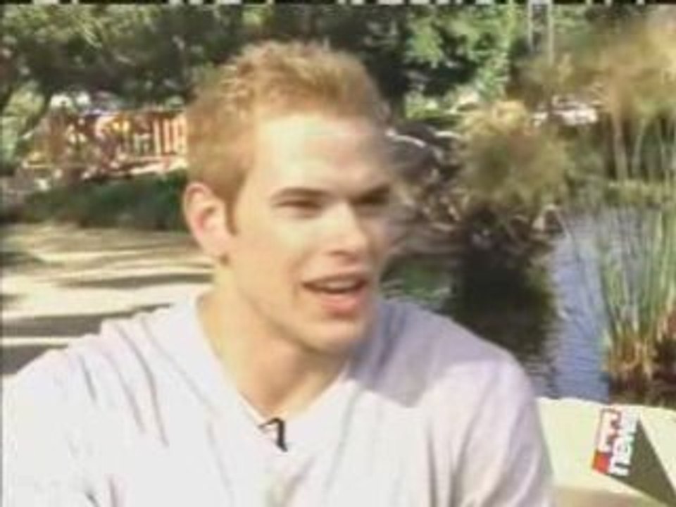 ENews feat. Rob Pattinson, Kellan Lutz, Nikki Reed 10,13.08