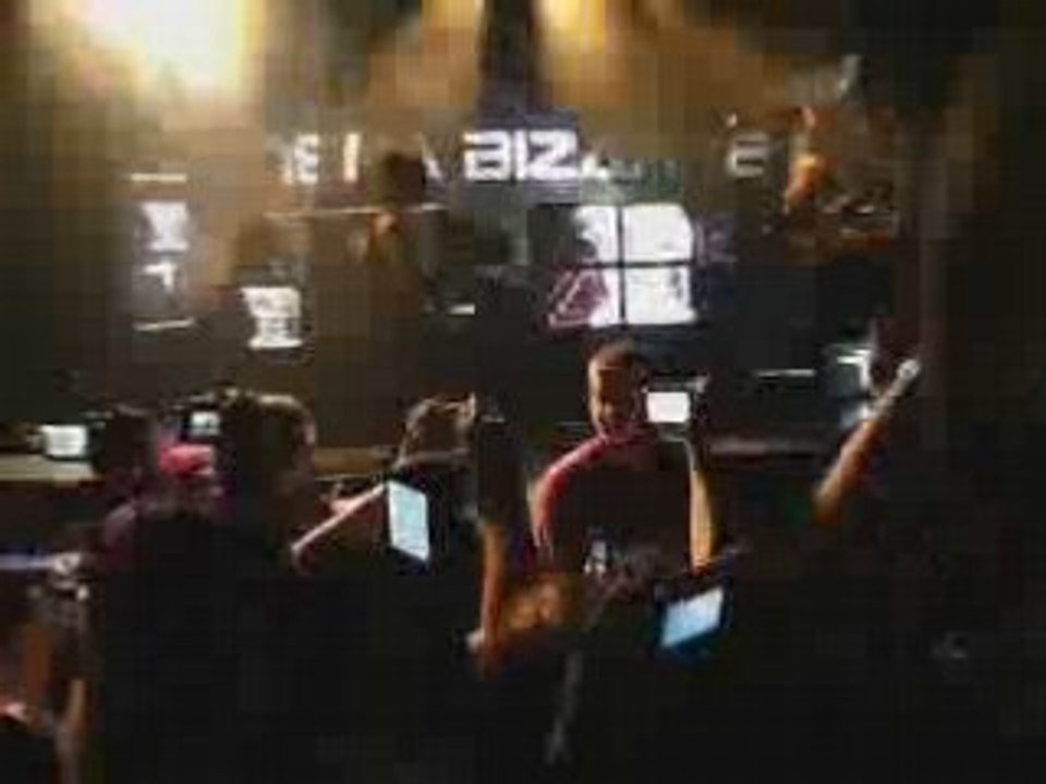 Cinema Bizarre, Bataclan, 10/10/2008, She waits for me