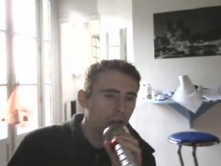 Wiwi égratigne "En apesanteur"