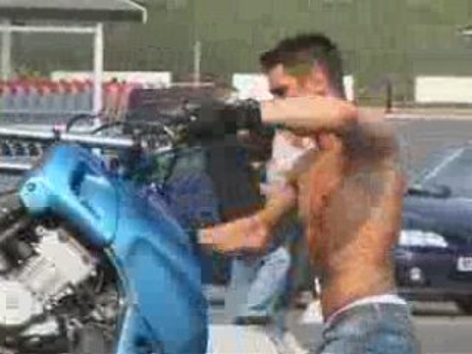 La Vie, La Vrai, Auchan