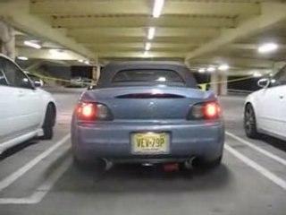 Honda S2000 exhaust invidia